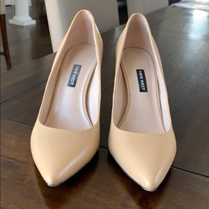 Beige pumps